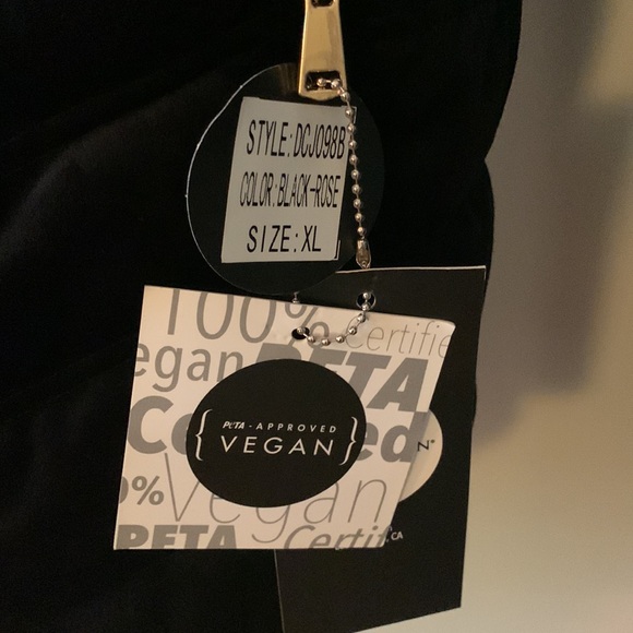 Reversible Black Jacket - Picture 5 of 9